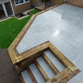 landscaping near eme landscper clanfeild landscaper waterloovile