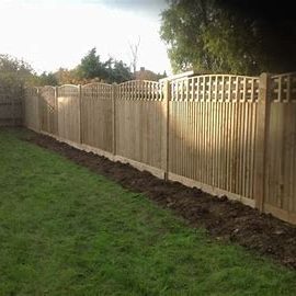 fencer near me fencer clanfeild fence installer clanfeild